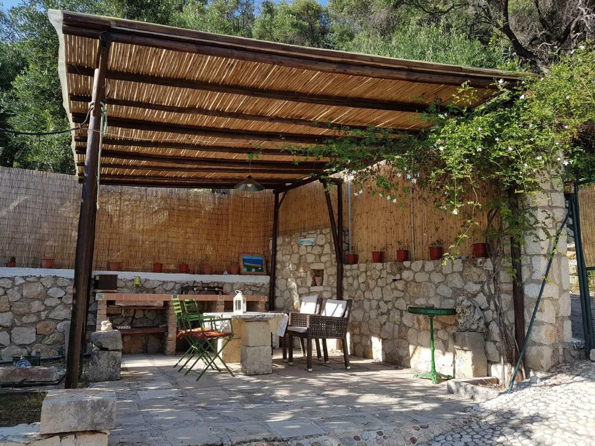 Bohali's House Holiday home Sinarades